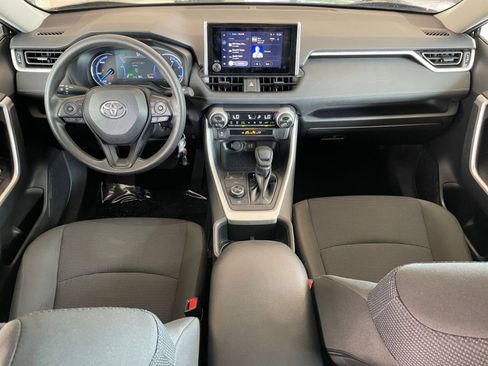 Used 2025 Toyota RAV4 LE image 32