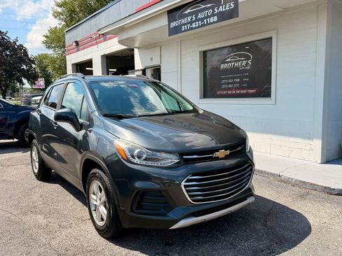 Used 2017 Chevrolet Trax LT AWD/4WD image 10