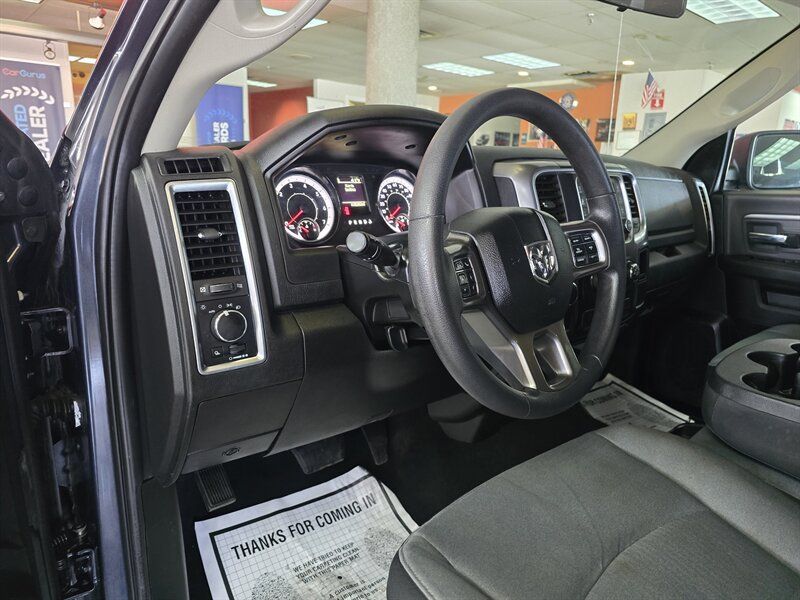 Used 2021 RAM 1500 Classic SLT RWD image 9