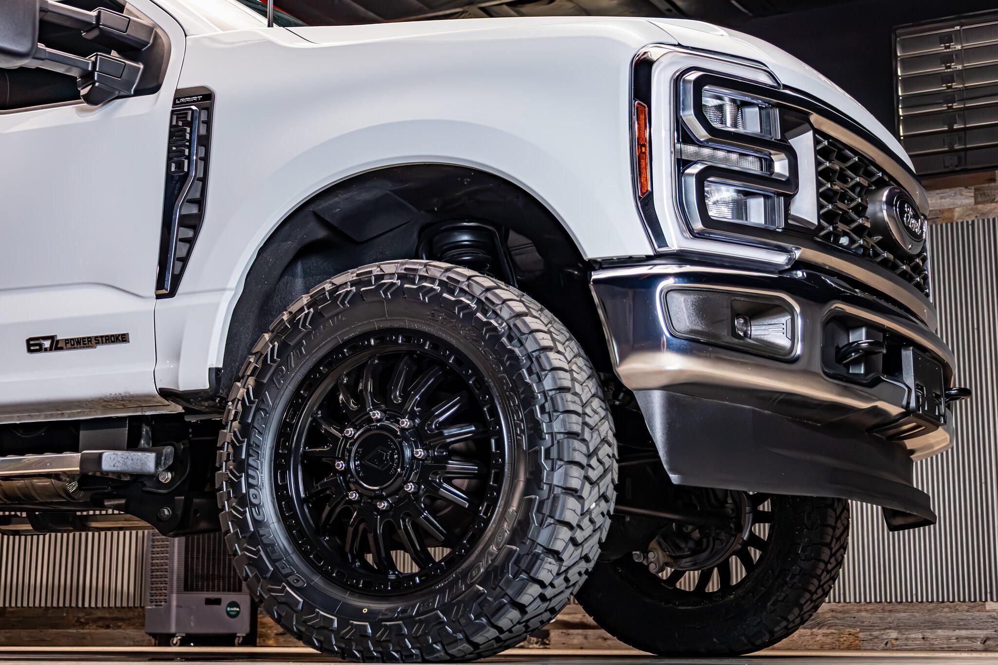 Used 2026 Ford F350 Lariat AWD/4WD image 16