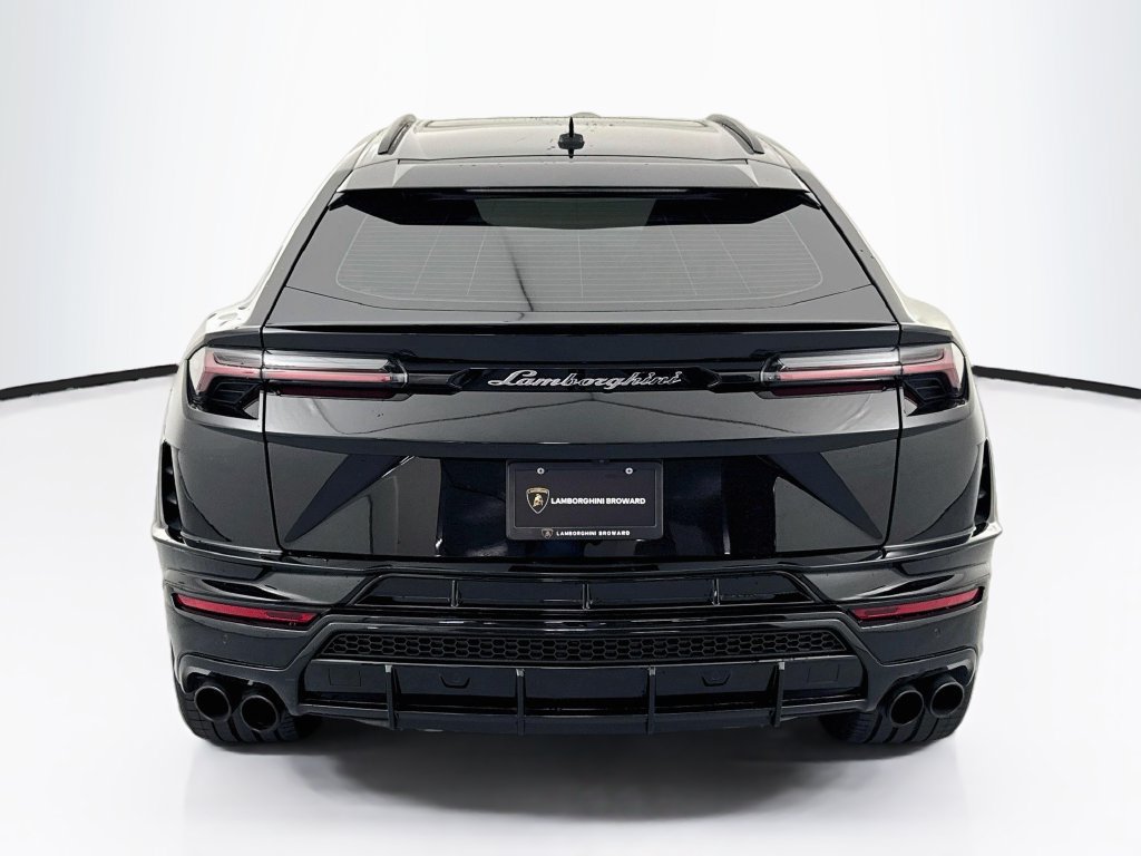 Used 2022 Lamborghini Urus AWD/4WD image 6