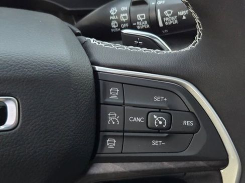 New 2025 Jeep Grand Cherokee L Limited w/ Black Appearance Package RWD image 23