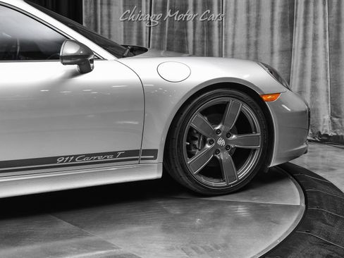 Used 2019 Porsche 911 Carrera T RWD image 44