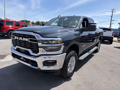 Used 2026 RAM 2500 Big Horn AWD/4WD image 1