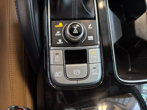 Used 2022 Kia Telluride SX w/ Towing Package image 28