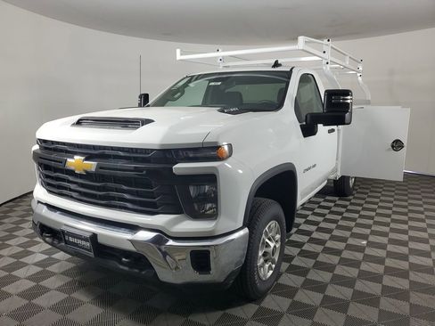 New 2025 Chevrolet Silverado 2500 W/T image 11