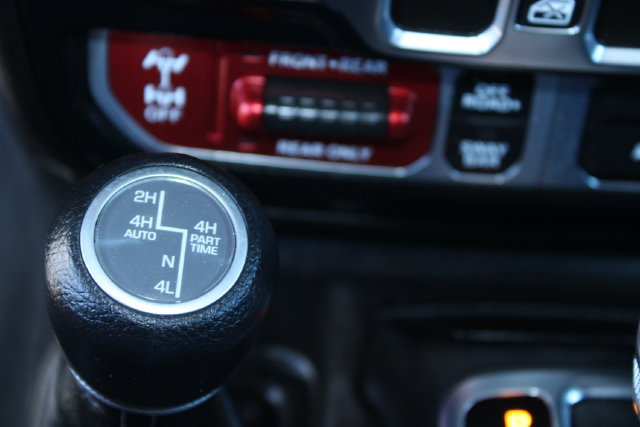 Used 2024 Jeep Wrangler Unlimited Rubicon 4xe AWD/4WD image 41