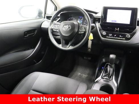 Used 2024 Toyota Corolla LE image 27
