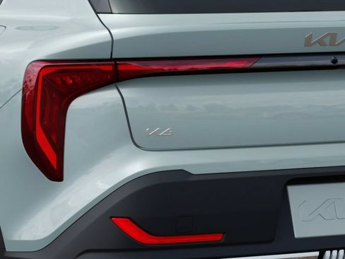 New 2026 Kia K4 EX FWD image 11
