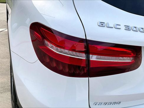 Used 2018 Mercedes-Benz GLC 300 image 40