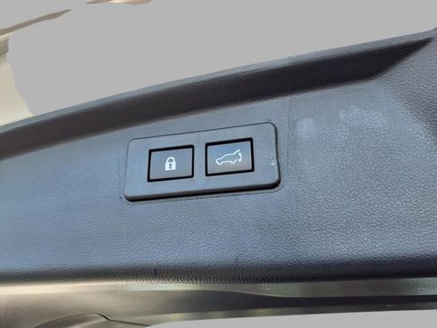 Used 2024 Subaru Outback Limited image 31