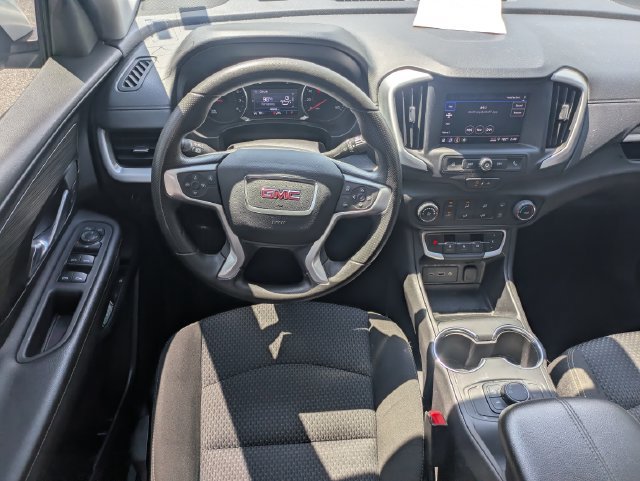 Used 2024 GMC Terrain SLE FWD image 15