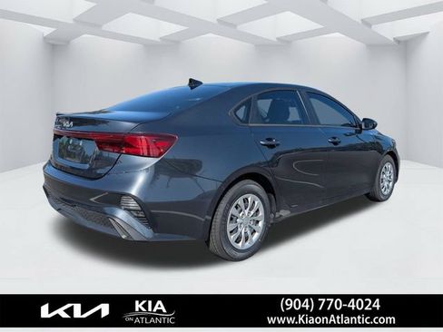 Used 2024 Kia Forte LX FWD image 3