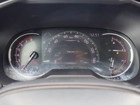 Used 2025 Toyota RAV4 XLE FWD image 12