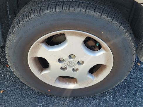 Used 2006 Toyota Highlander V6 image 8