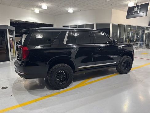 Used 2025 GMC Yukon Denali w/ Denali Reserve Package image 10