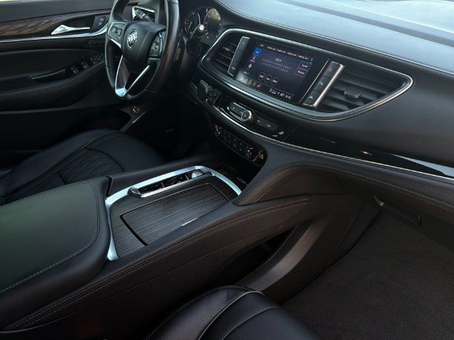 Used 2023 Buick Enclave Avenir w/ Avenir Technology Package FWD image 18