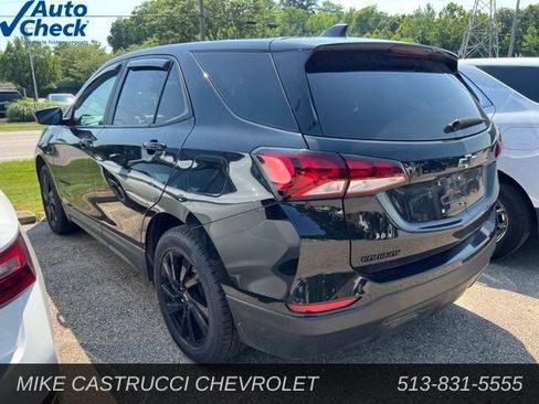 Used 2023 Chevrolet Equinox LS w/ LS Convenience Package AWD/4WD image 4