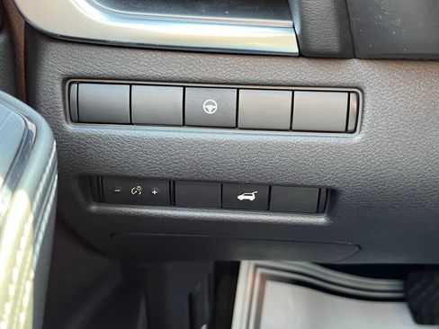 Used 2022 Nissan Rogue SV w/ SV Premium Package AWD/4WD image 36