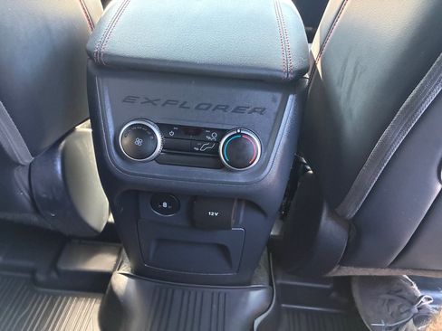 Used 2025 Ford Explorer ST-Line AWD/4WD image 20