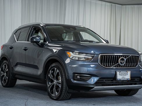 Used 2022 Volvo XC40 T5 Inscription w/ Advanced Package AWD/4WD image 1
