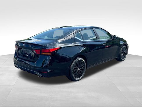 New 2026 Nissan Altima 2.5 SV FWD image 7