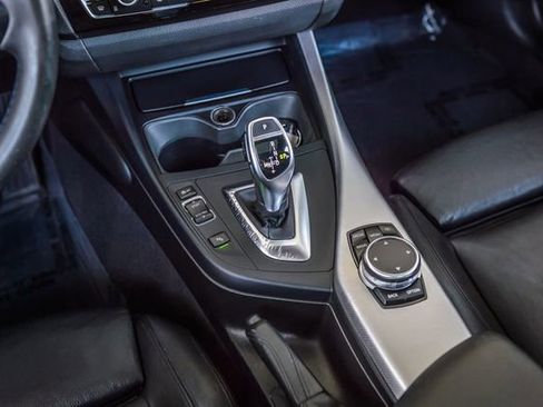 Used 2016 BMW M235i Coupe image 30