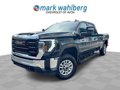 Certified 2024 GMC Sierra 2500 Pro w/ Convenience Package AWD/4WD image 1