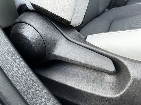 Used 2022 Toyota Corolla XSE image 25