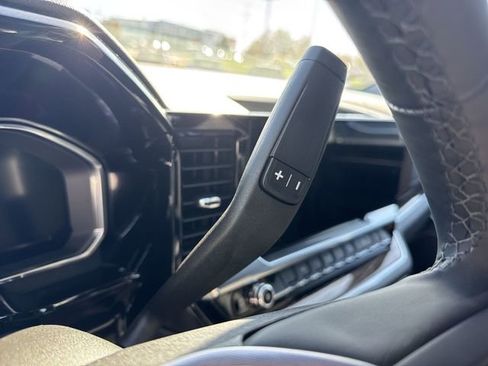 New 2026 GMC Sierra 1500 SLE image 13