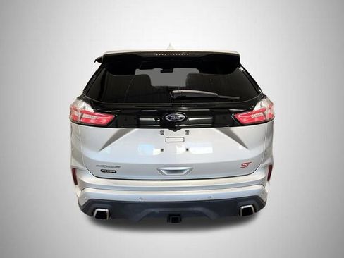 Used 2019 Ford Edge ST w/ Cold Weather Package image 3