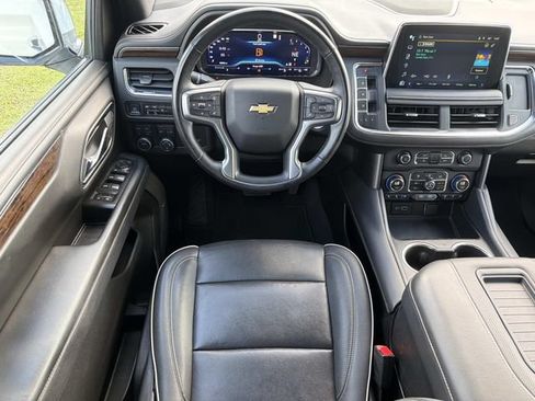Used 2023 Chevrolet Suburban Premier AWD/4WD image 14