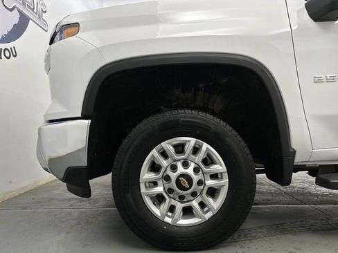 Used 2025 Chevrolet Silverado 2500 LT w/ Convenience Package AWD/4WD image 22