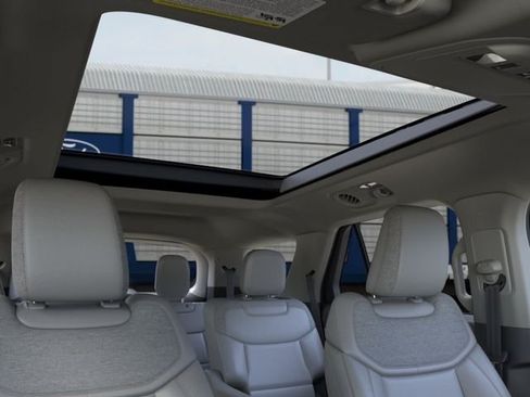 New 2026 Ford Explorer Active AWD/4WD image 22