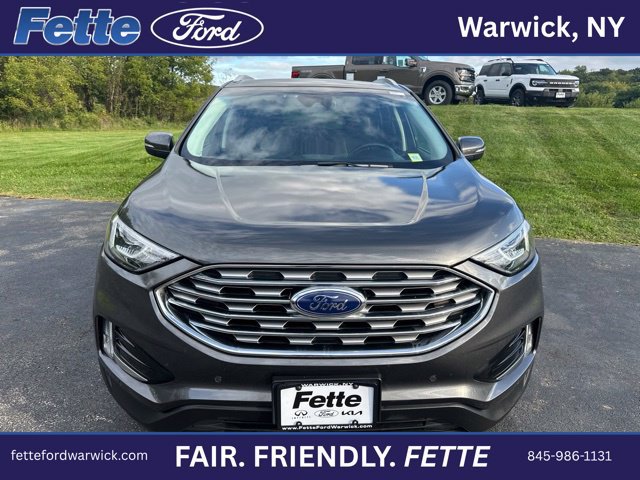 Certified 2020 Ford Edge Titanium AWD/4WD image 3