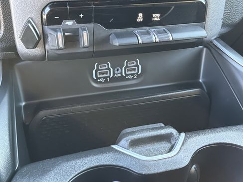 Used 2022 RAM 1500 Big Horn RWD image 28