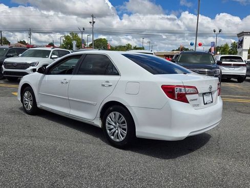 Used 2012 Toyota Camry LE FWD image 9