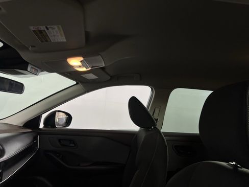 Used 2023 Nissan Rogue S image 22