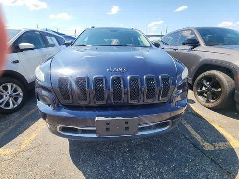 Used 2016 Jeep Cherokee Limited w/ Luxury Group AWD/4WD image 15
