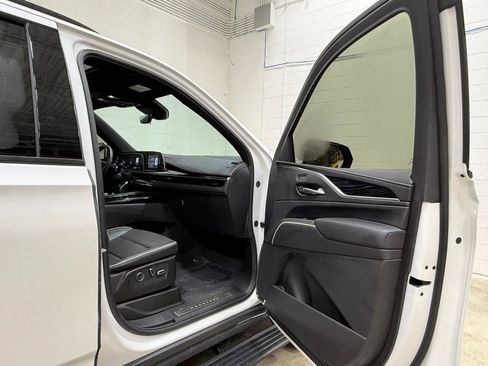 Used 2024 Cadillac Escalade ESV Sport w/ Touring Package AWD/4WD image 52