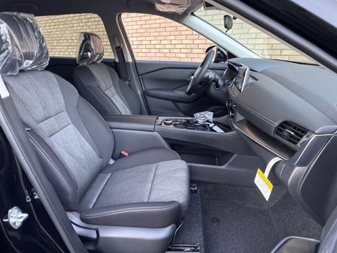 New 2026 Nissan Rogue SV w/ Cold Weather Package image 9