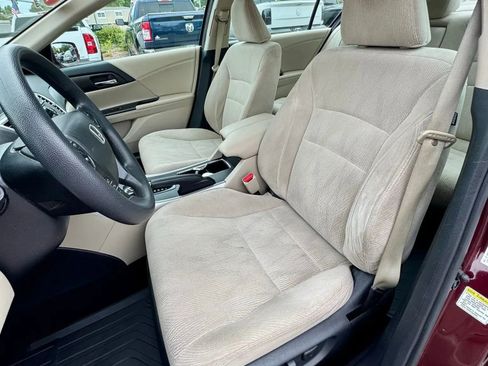 Used 2015 Honda Accord EX image 8