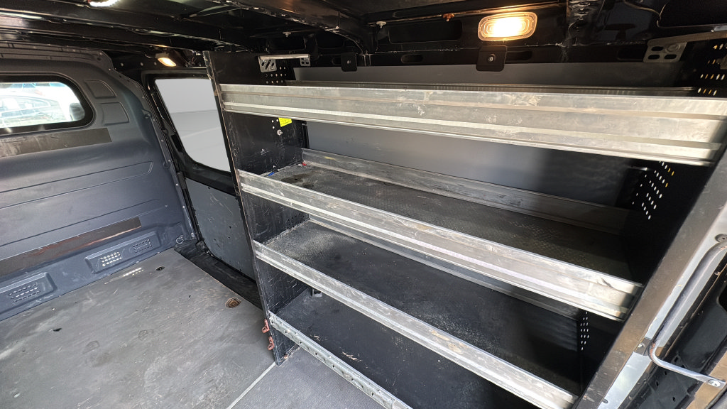 Used 2021 Mercedes-Benz Sprinter 1500 image 25