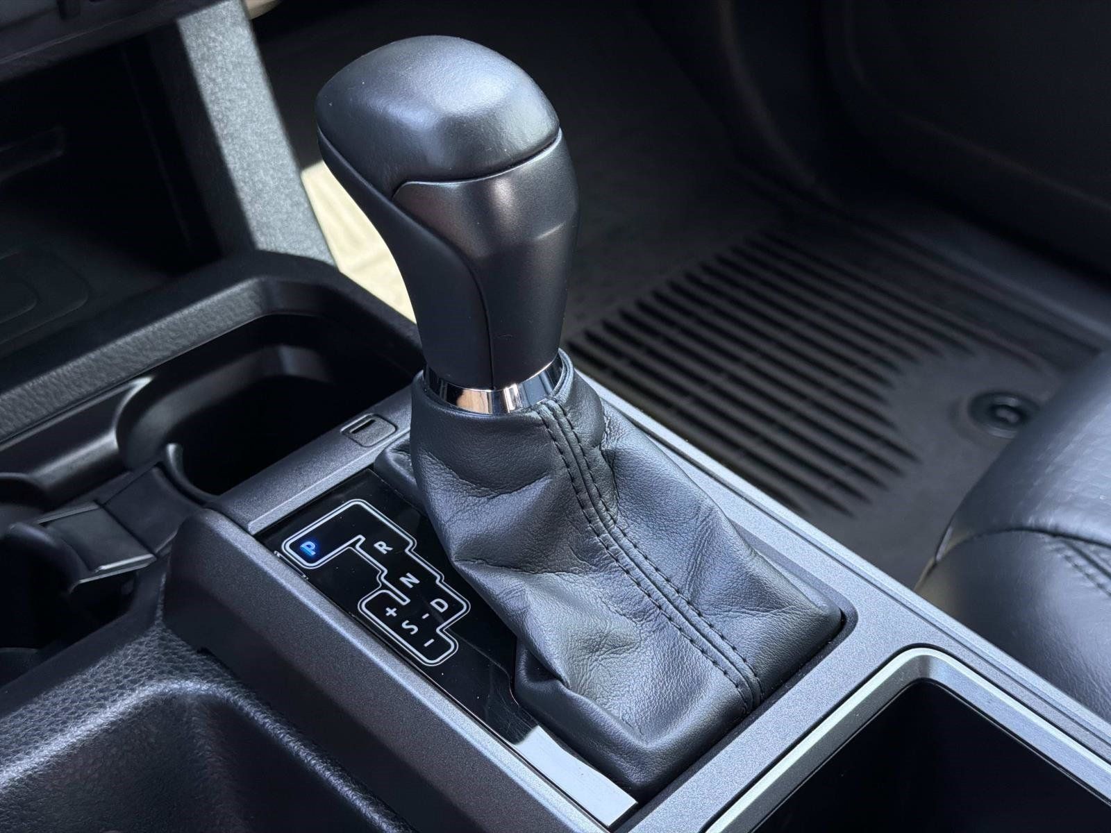 Used 2023 Toyota Tacoma TRD Off-Road w/ TRD Premium Off Road Package AWD/4WD image 33