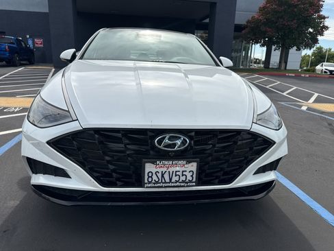 Used 2020 Hyundai Sonata Limited w/ Cargo Package FWD image 2