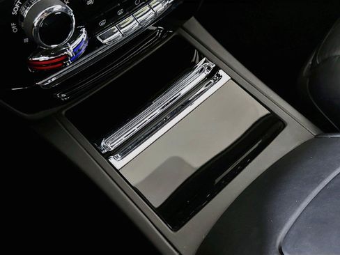 Used 2019 Rolls-Royce Phantom Sedan RWD image 23