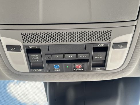 Used 2018 Acura MDX FWD w/ Technology Package image 25