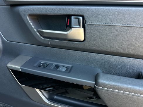 New 2026 Toyota Tundra Limited AWD/4WD image 18