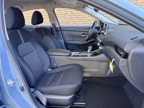 New 2025 Nissan Sentra SV image 8