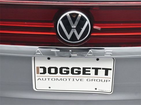 New 2026 Volkswagen Atlas SE image 16